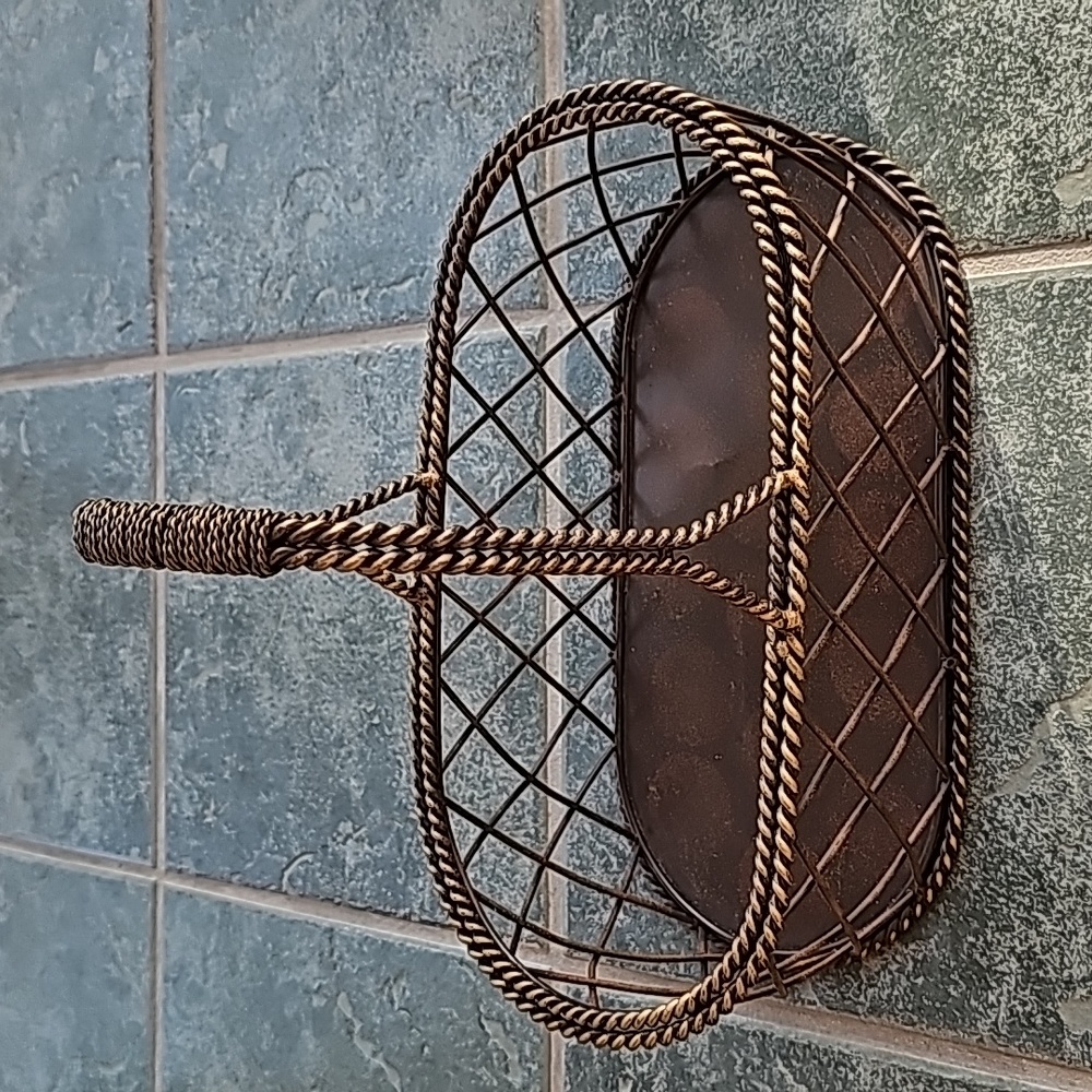 Metal bronze colored, basket perfect condition 13.75" wide